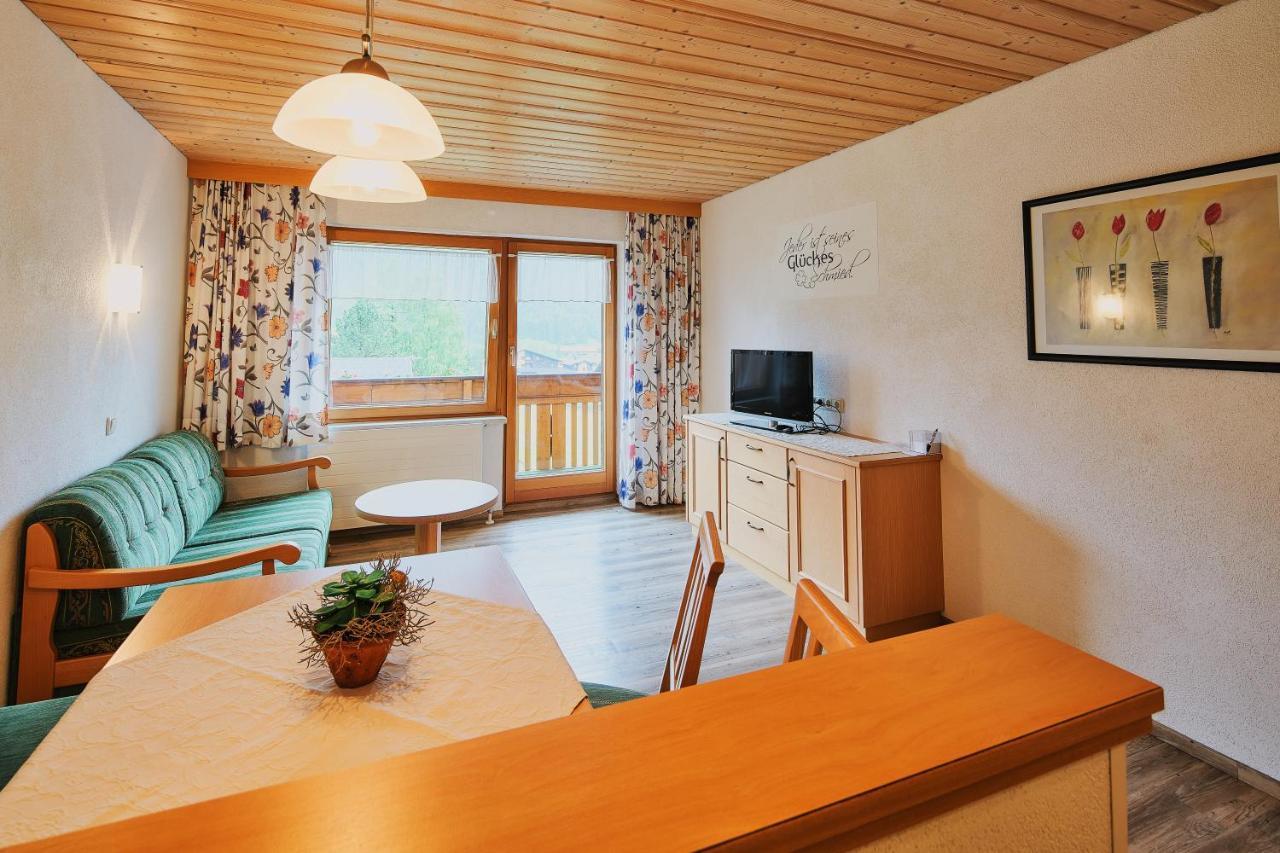Appartement Haus Zitt à Grän Extérieur photo