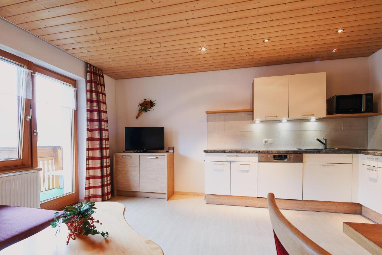 Appartement Haus Zitt à Grän Extérieur photo
